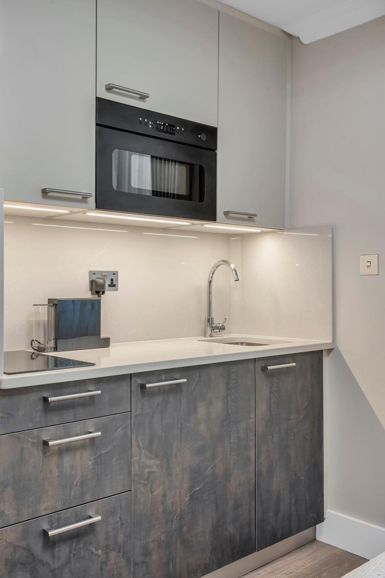 Cleveland Residences Bloomsbury Лондон Экстерьер фото